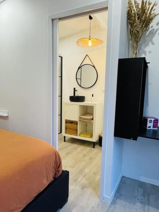 5 Min Airport Aeroport - Shuttle Navette - Parking Apartment Bonlier Bagian luar foto