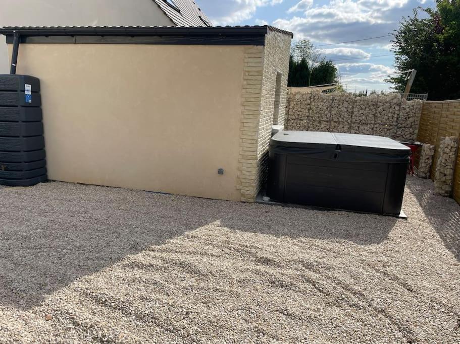5 Min Airport Aeroport - Shuttle Navette - Parking Apartment Bonlier Bagian luar foto